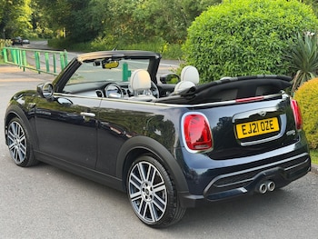 Used MINI Convertible 2021 for sale - 78535928: Photo