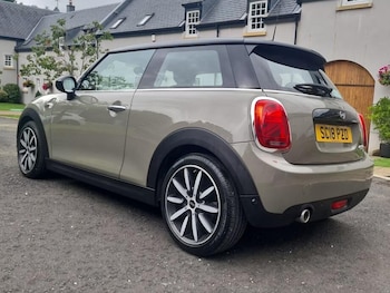 Used MINI Hatch 2018 for sale - 75732309: Photo