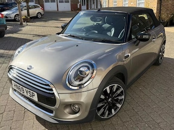 Used MINI Convertible 2019 for sale - 78404718: Photo