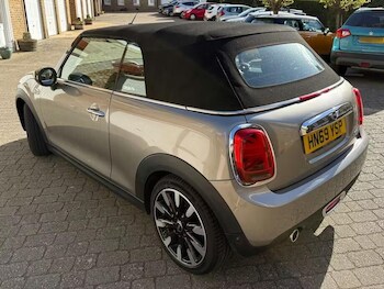 Used MINI Convertible 2019 for sale - 78404718: Photo