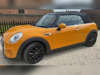 Used MINI Convertible 2017 for sale - 78384336: Photo