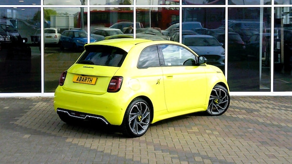 Used Abarth 500 2024 for sale - 75354648: Photo 9