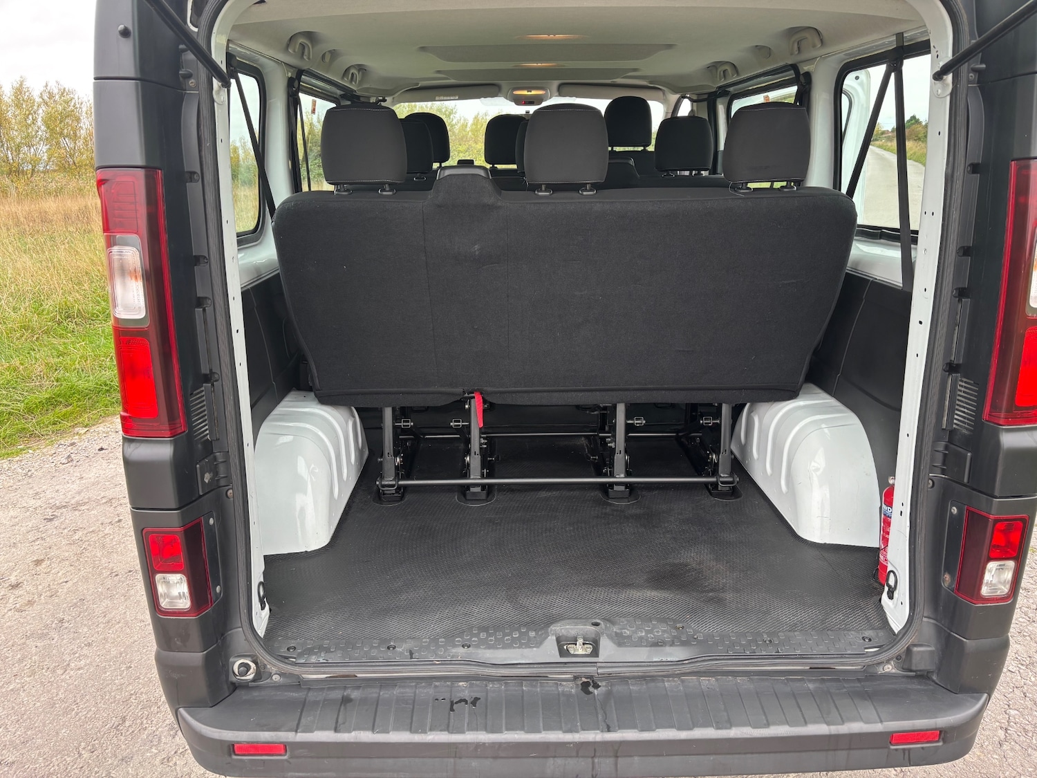 Used Vauxhall Vivaro 2016 for sale - 76289190: Photo 12