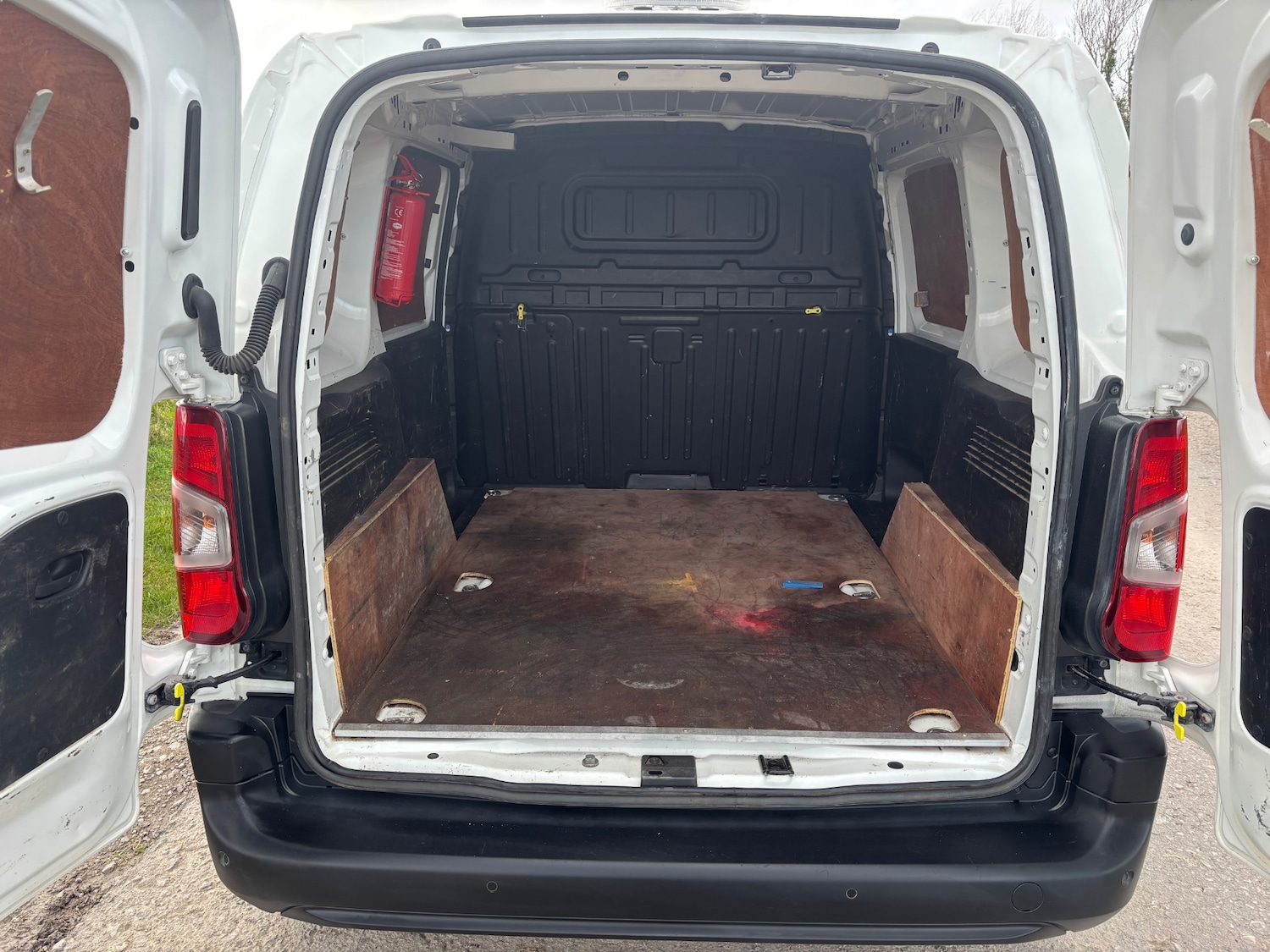 Used Peugeot Partner 2022 for sale - 77756923: Photo 10