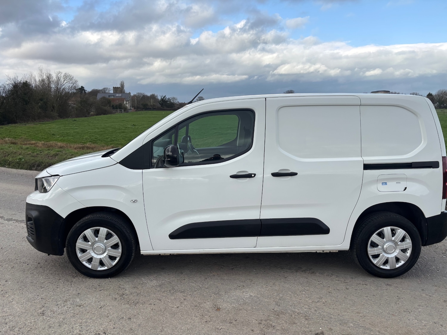 Used Peugeot Partner 2022 for sale - 77756923: Photo 4