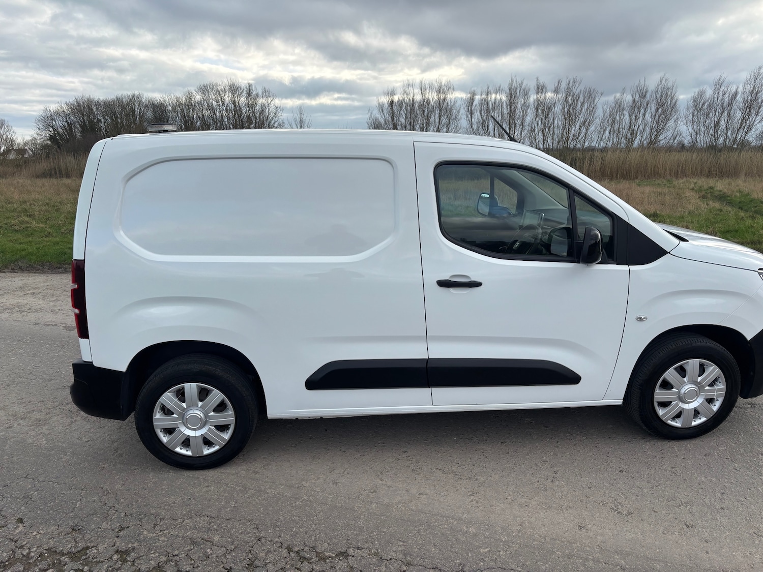 Used Peugeot Partner 2022 for sale - 77756923: Photo 8