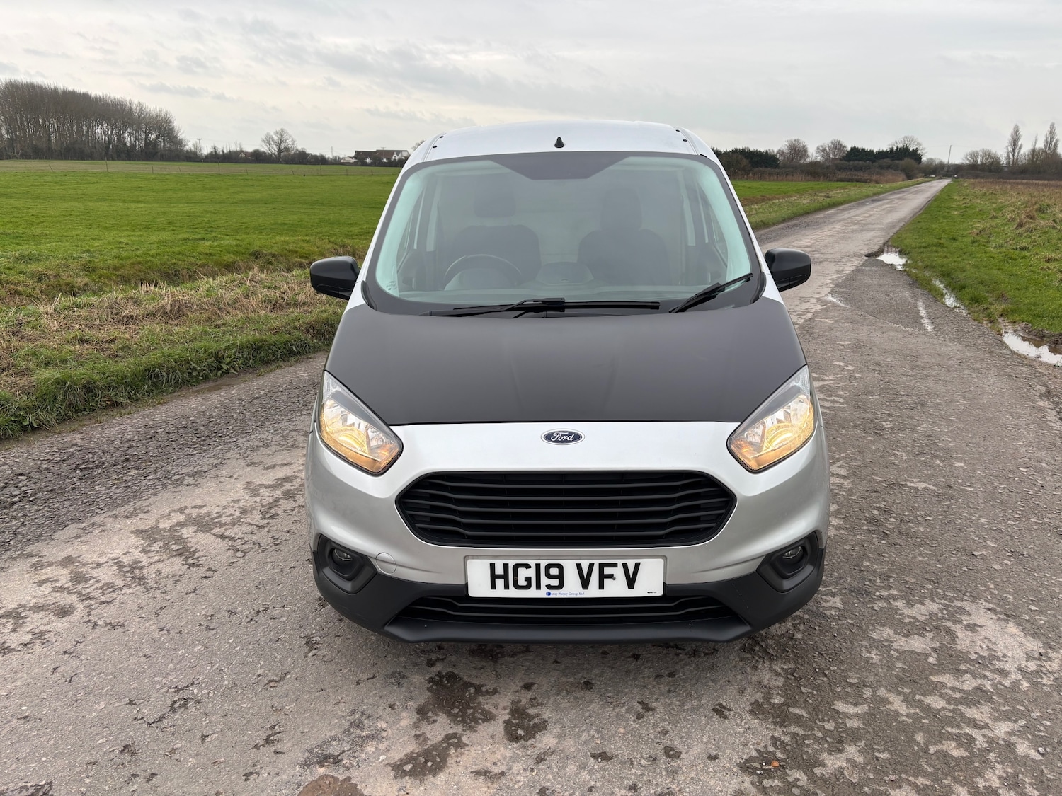 Used Ford Transit Courier 2019 for sale - 77327190: Photo 2