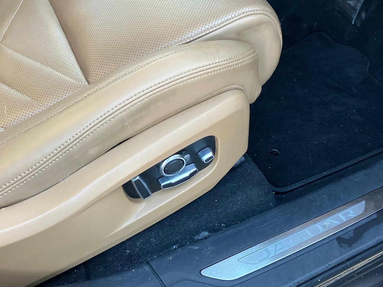 Used Jaguar F-Pace 2021 for sale - 76931605: Photo 23