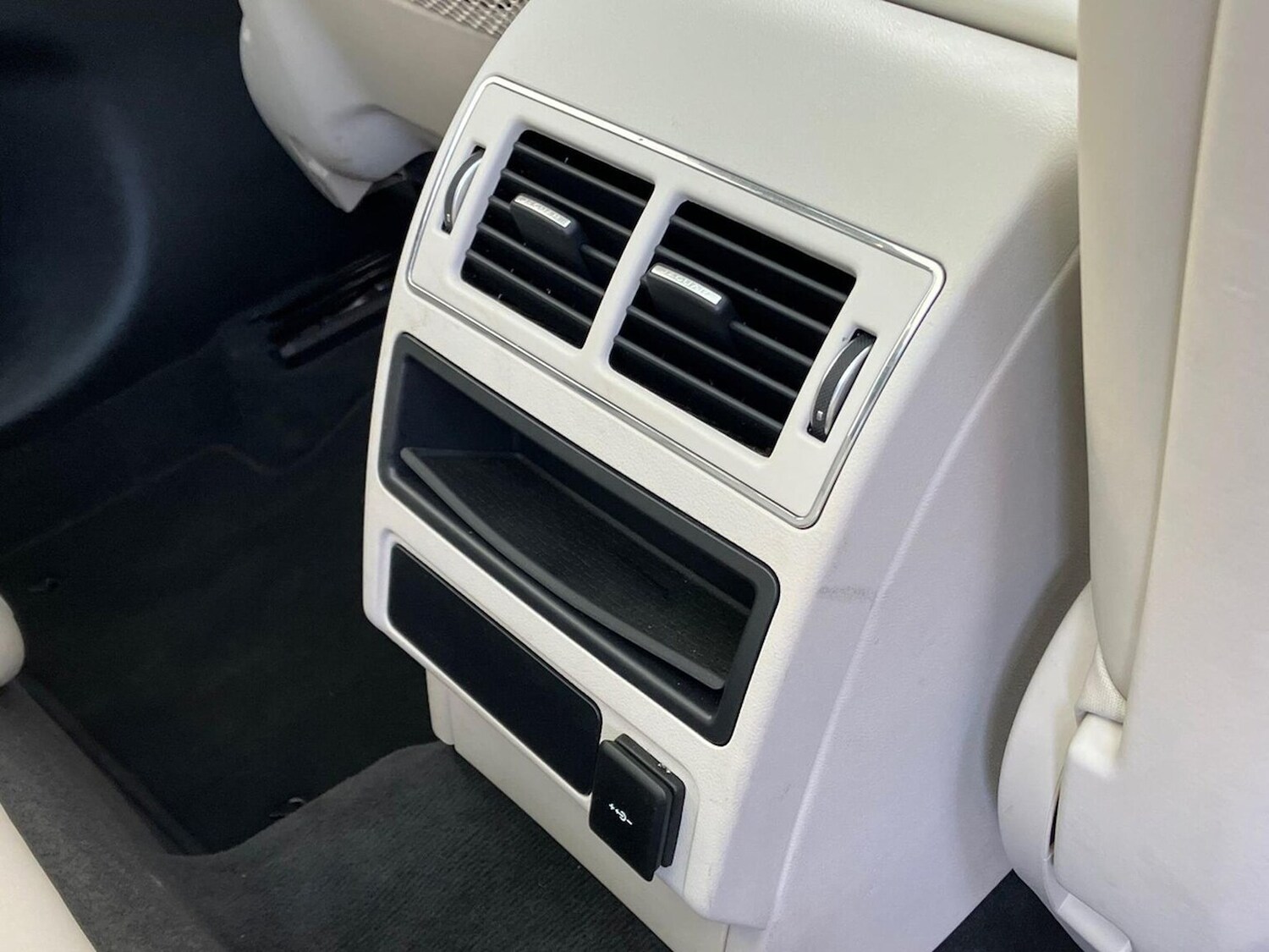 Used Jaguar F-Pace 2023 for sale - 76946959: Photo 18