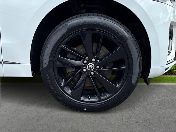 Used Jaguar F-Pace 2023 for sale - 75481849: Photo 8
