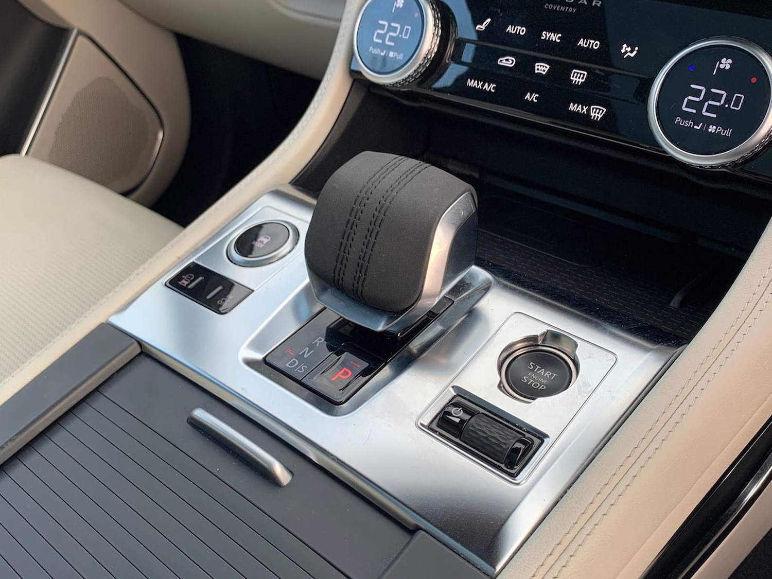 Used Jaguar F-Pace 2023 for sale - 76490818: Photo 13