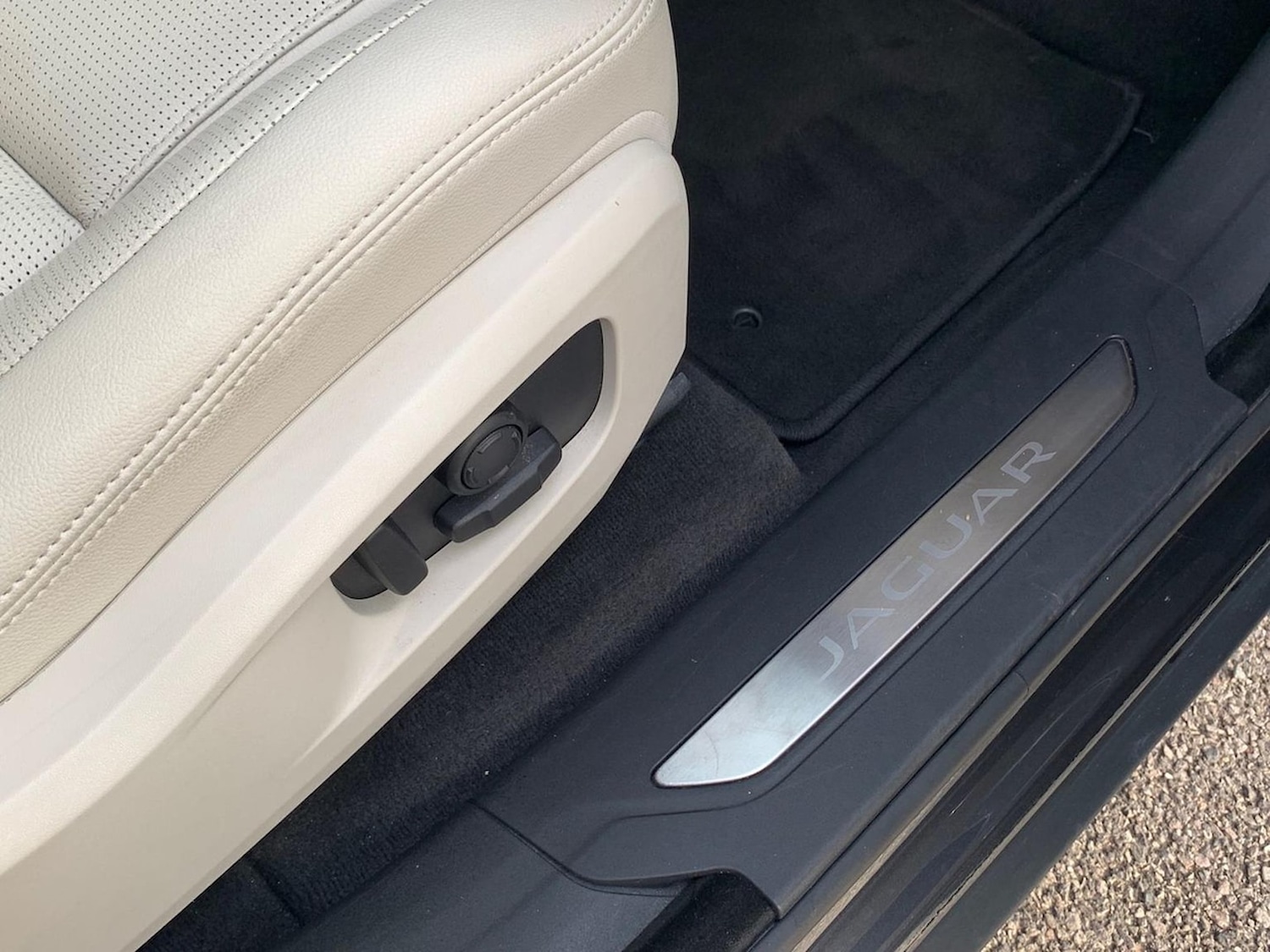 Used Jaguar F-Pace 2023 for sale - 76490818: Photo 23