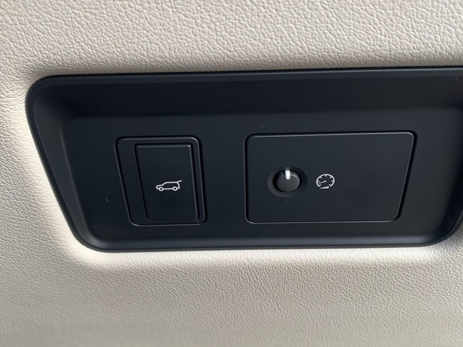 Used Jaguar F-Pace 2023 for sale - 76490818: Photo 34