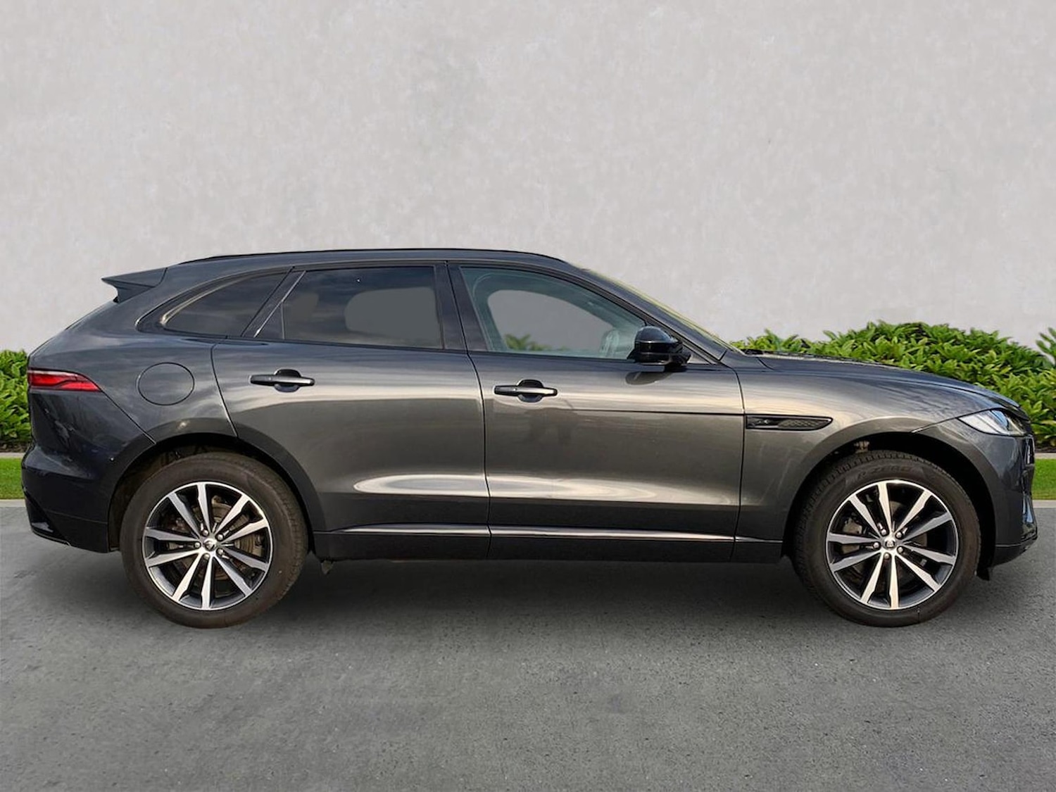 Used Jaguar F-Pace 2023 for sale - 76490818: Photo 5