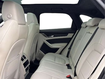 Used Jaguar F-Pace 2024 for sale - 78310637: Photo