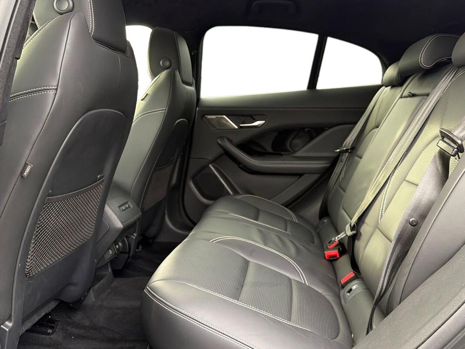 Used Jaguar I-Pace 2023 for sale - 76860083: Photo 4