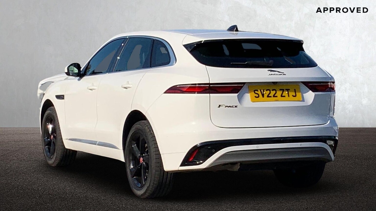 Used Jaguar F-Pace 2022 for sale - 76187188: Photo 2