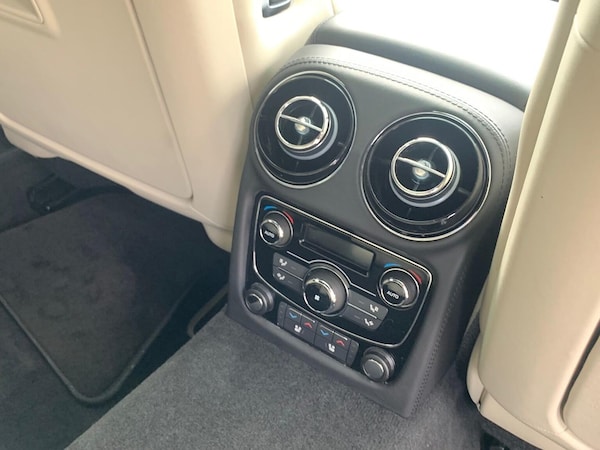 Used Jaguar XJ 2017 for sale - 76142919: Photo 18