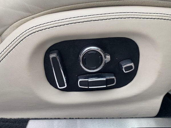 Used Jaguar XJ 2017 for sale - 76142919: Photo 30
