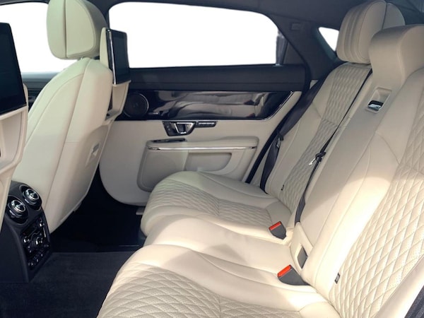 Used Jaguar XJ 2017 for sale - 76142919: Photo 4