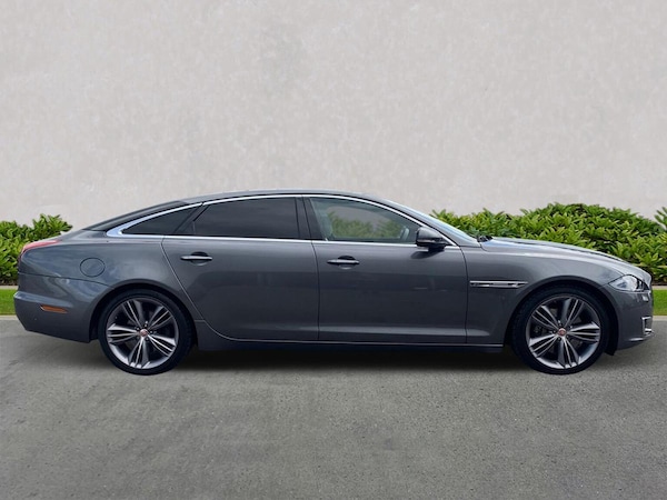 Used Jaguar XJ 2017 for sale - 76142919: Photo 5