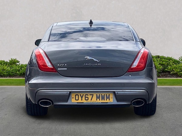 Used Jaguar XJ 2017 for sale - 76142919: Photo 6