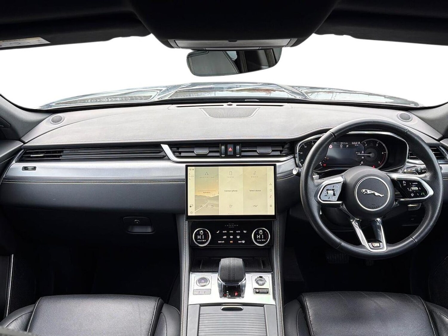 Used Jaguar F-Pace 2023 for sale - 77487546: Photo 9