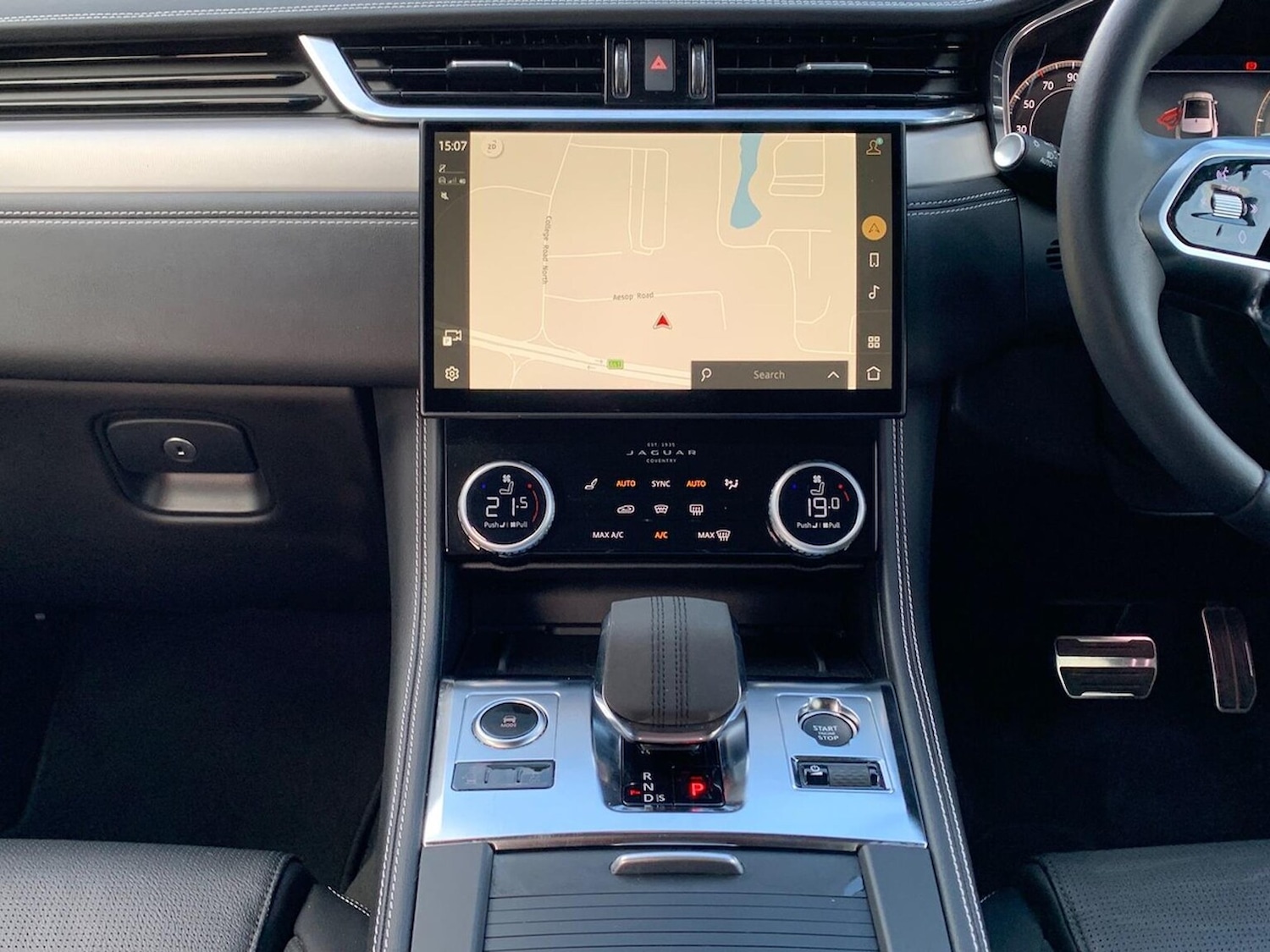 Used Jaguar F-Pace 2024 for sale - 76357880: Photo 14