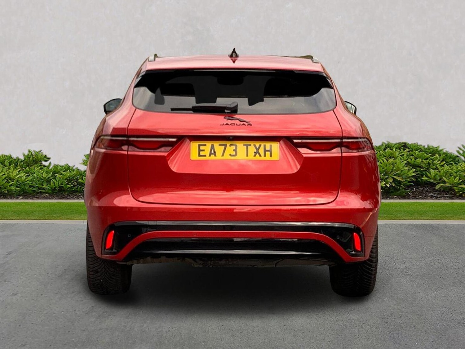 Used Jaguar F-Pace 2024 for sale - 76357880: Photo 6