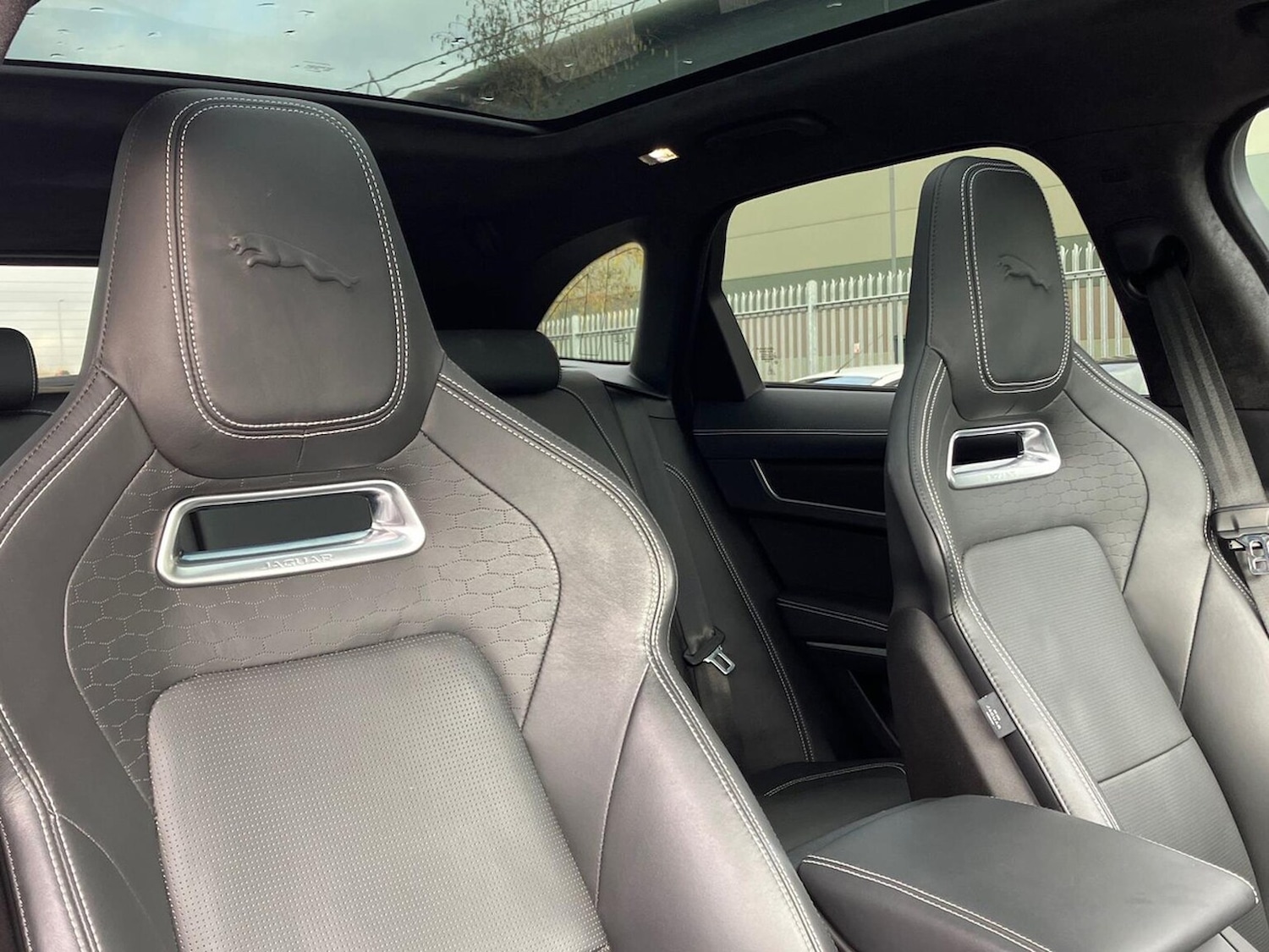 Used Jaguar F-Pace 2023 for sale - 77896282: Photo 28