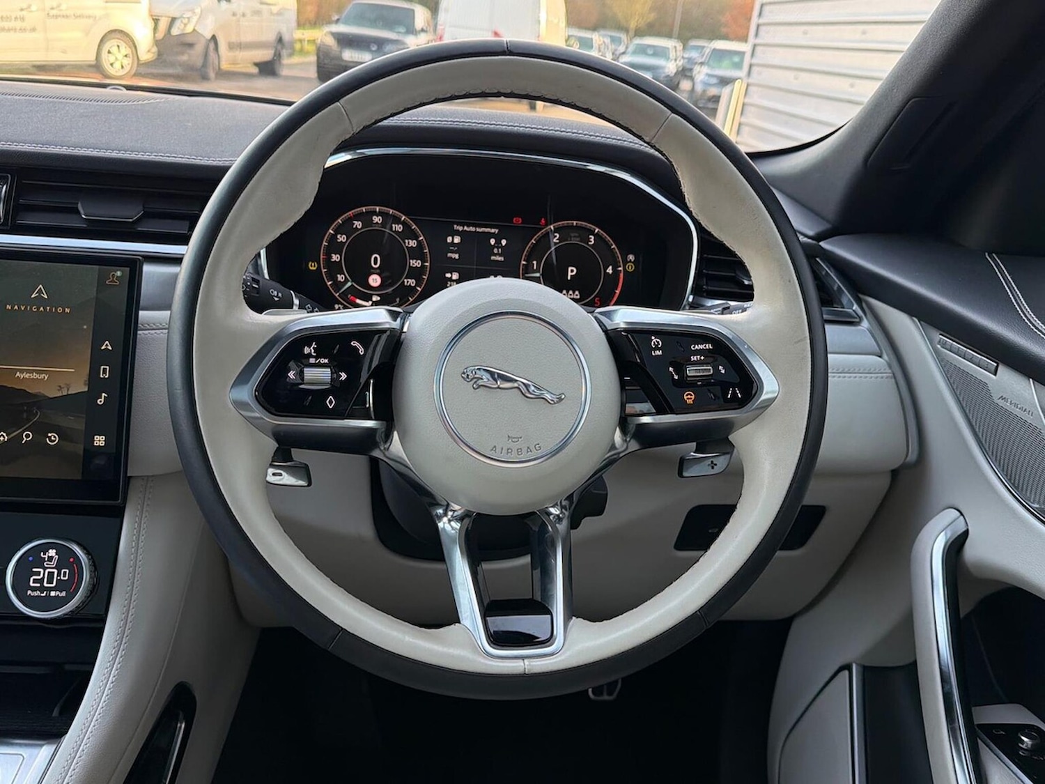 Used Jaguar F-Pace 2023 for sale - 76932296: Photo 15