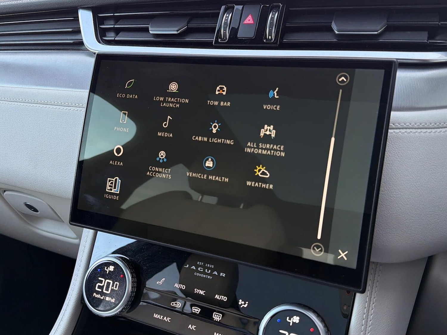 Used Jaguar F-Pace 2023 for sale - 76932296: Photo 26