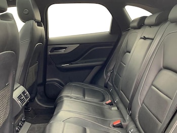 Used Jaguar F-Pace 2019 for sale - 76225136: Photo 4