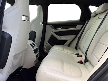 Used Jaguar F-Pace 2022 for sale - 78310506: Photo