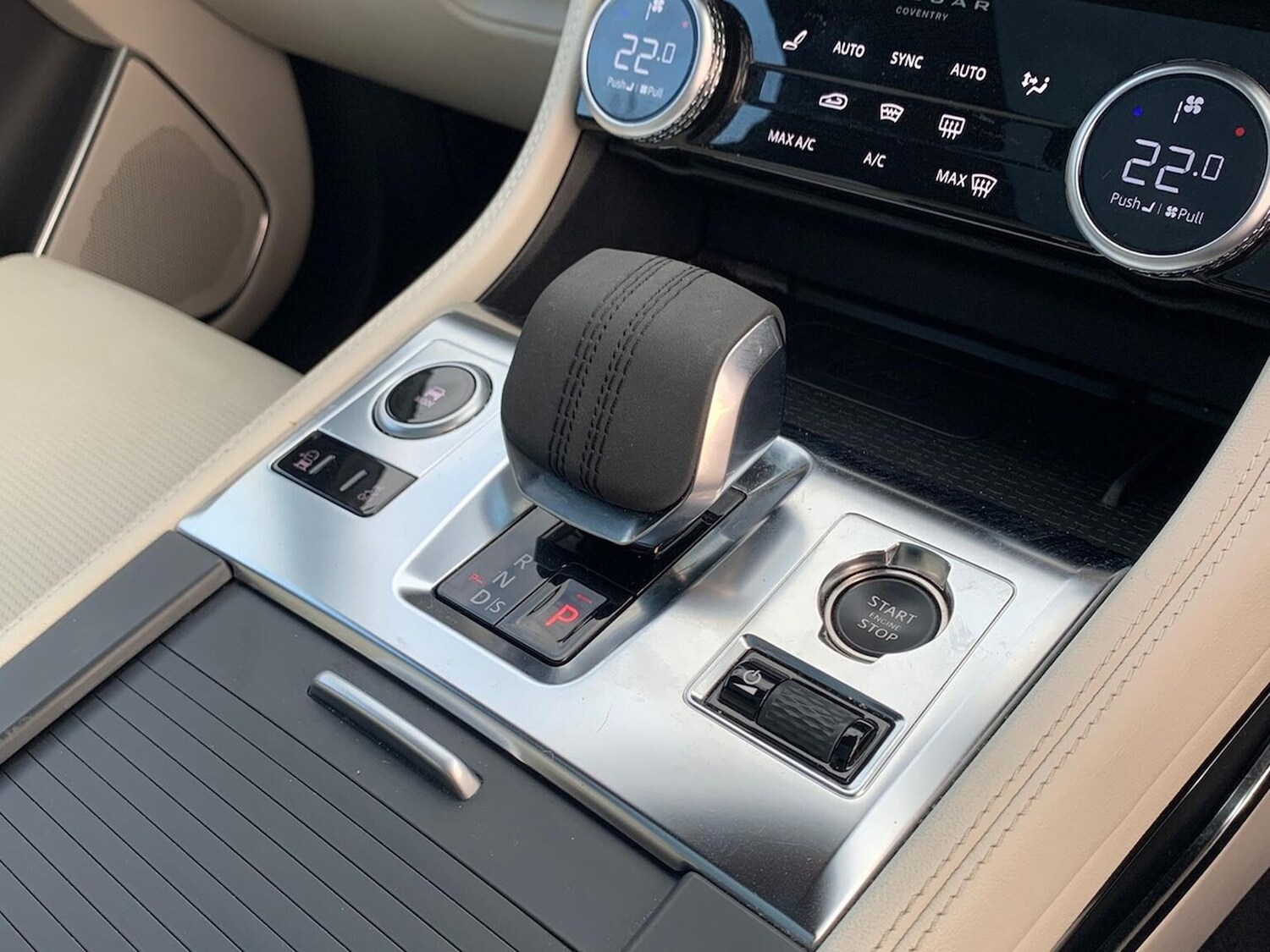 Used Jaguar F-Pace 2023 for sale - 76911223: Photo 13