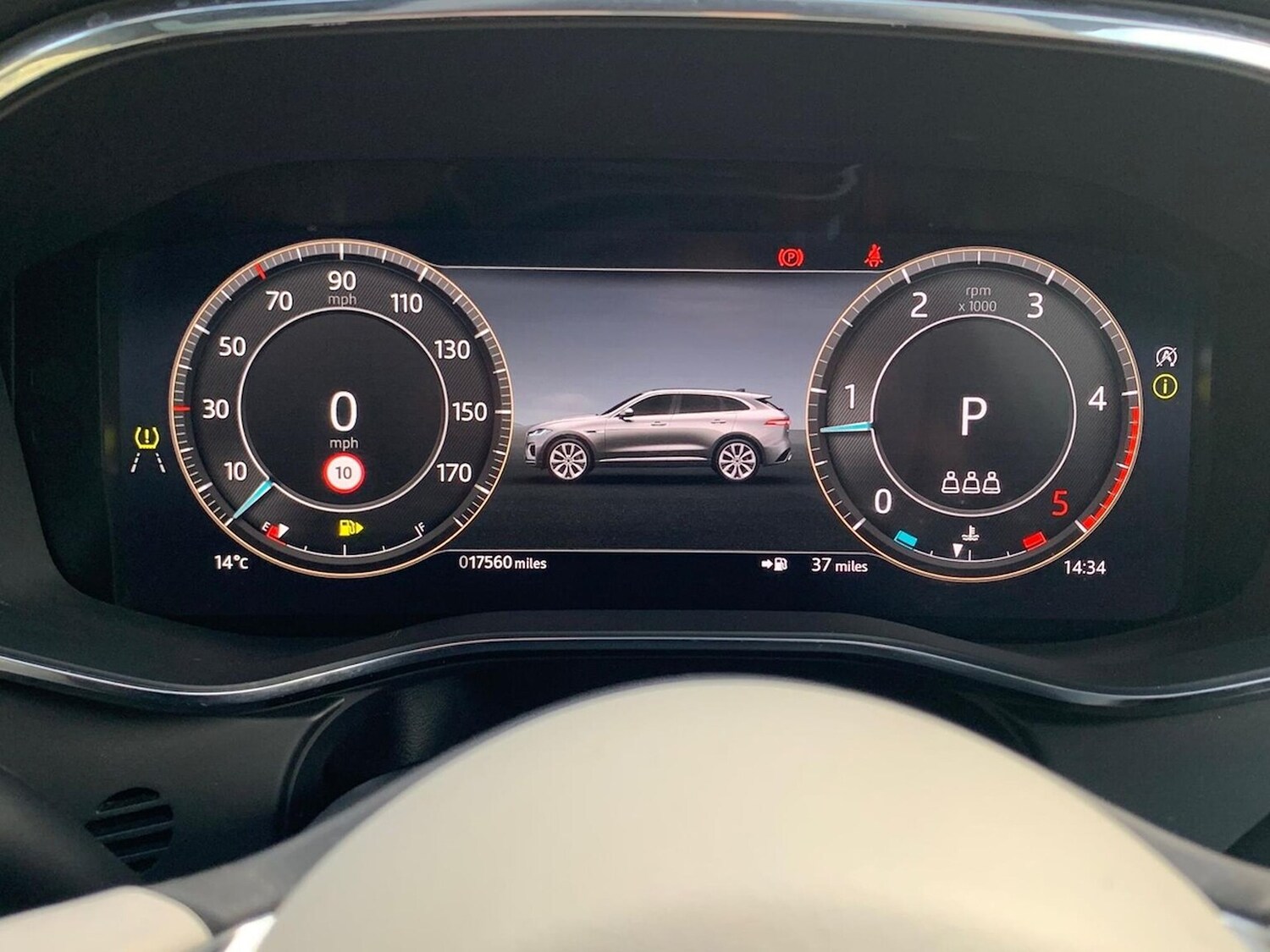 Used Jaguar F-Pace 2023 for sale - 76911223: Photo 16