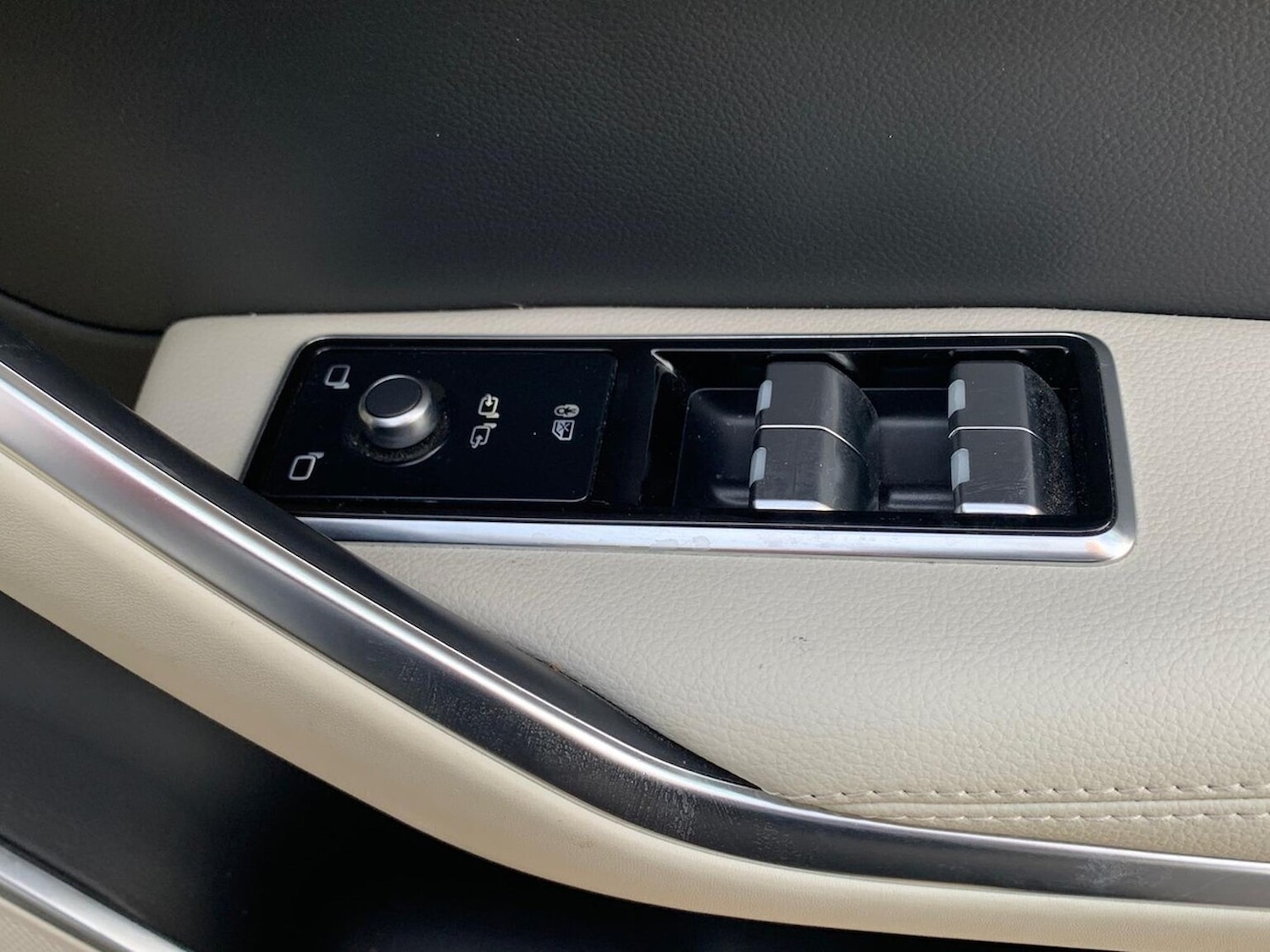 Used Jaguar F-Pace 2023 for sale - 76911223: Photo 27