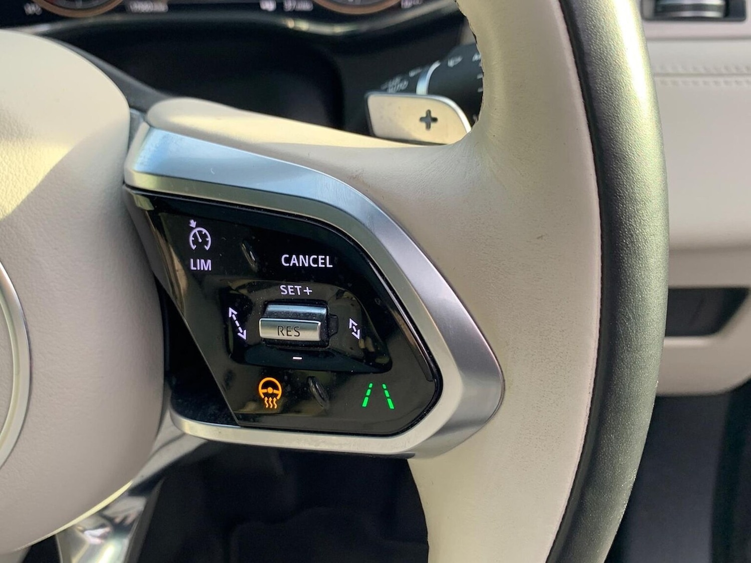 Used Jaguar F-Pace 2023 for sale - 76911223: Photo 28