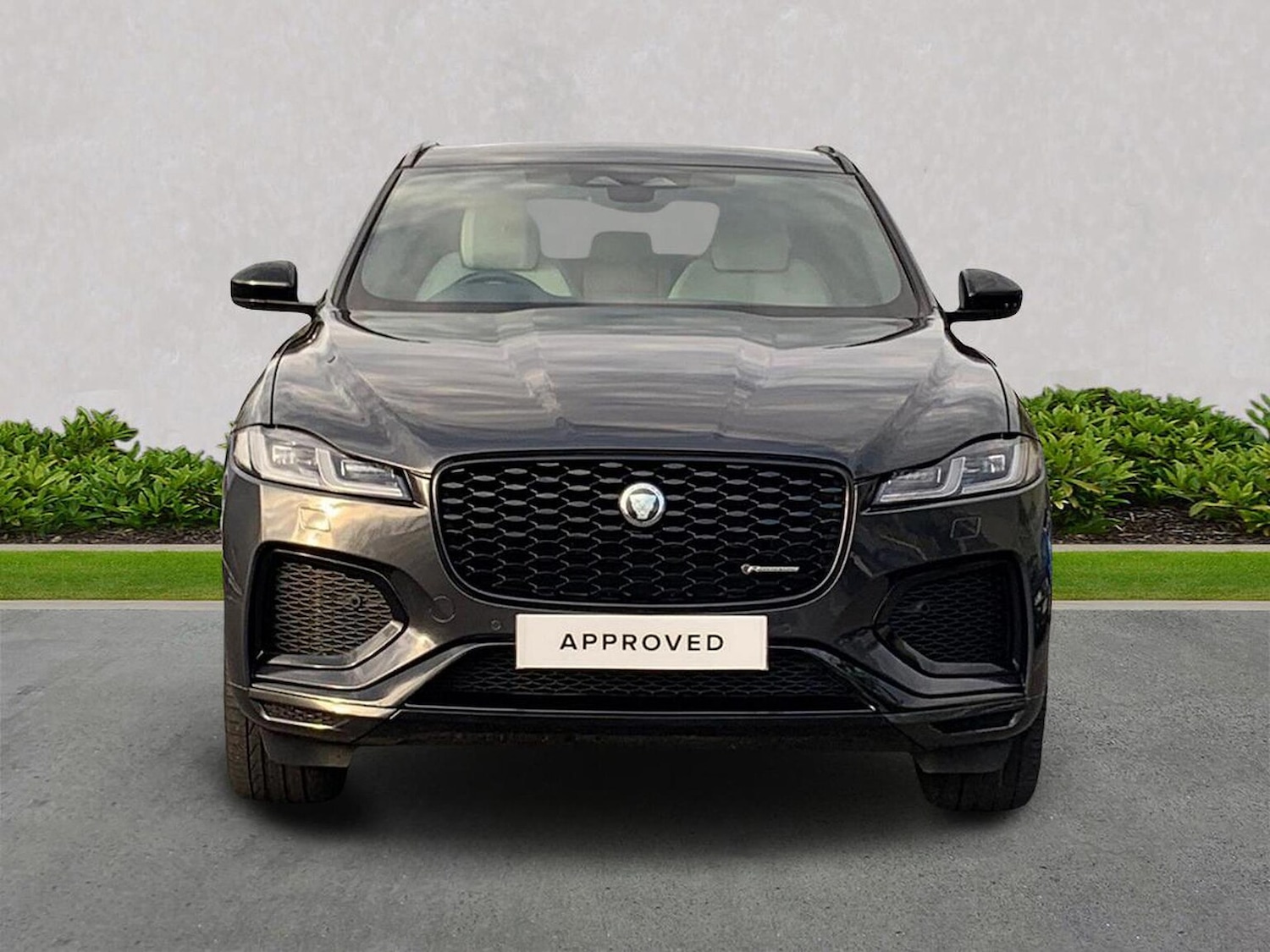 Used Jaguar F-Pace 2023 for sale - 76911223: Photo 7
