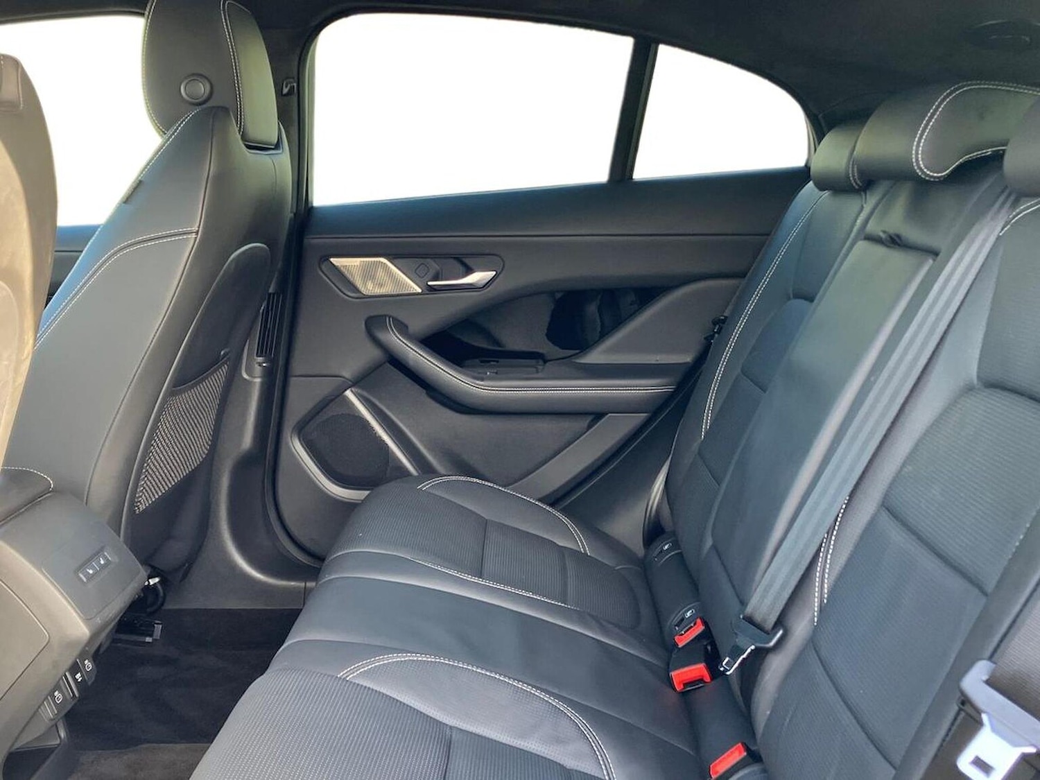 Used Jaguar I-Pace 2023 for sale - 77707390: Photo 4