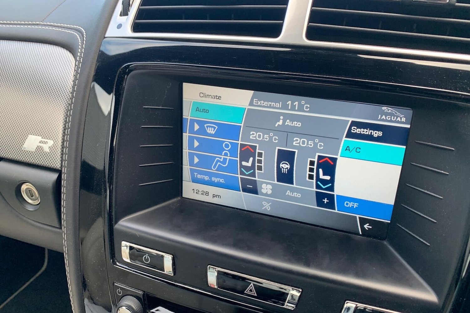 Used Jaguar XK 2014 for sale - 76383375: Photo 12