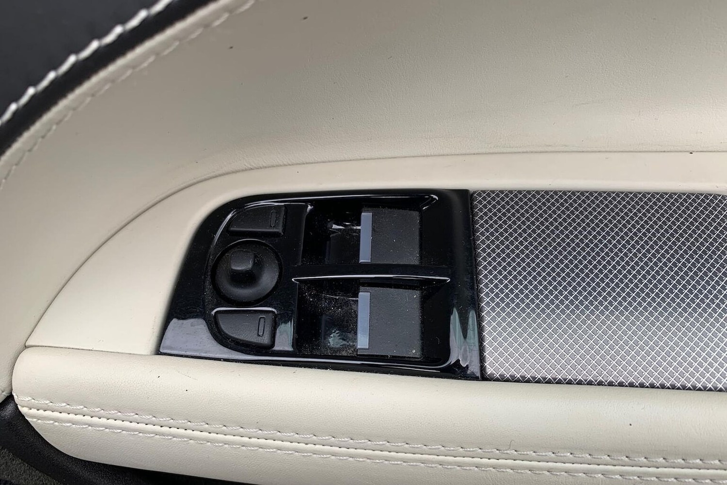 Used Jaguar XK 2014 for sale - 76383375: Photo 21