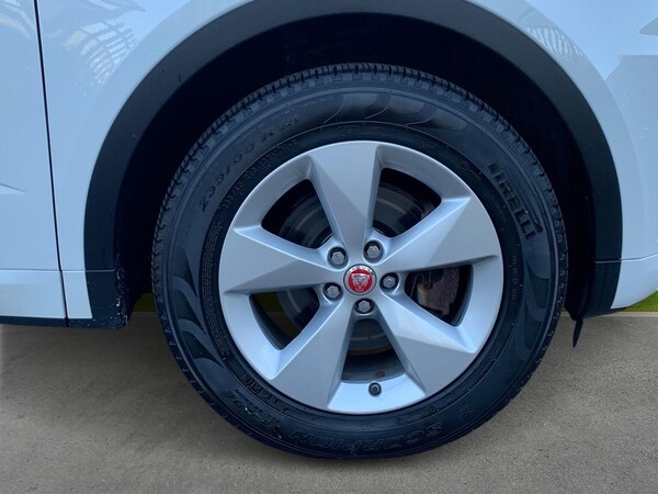 Used Jaguar E-Pace 2019 for sale - 76035736: Photo 8