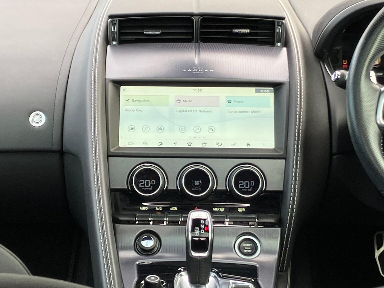 Used Jaguar F-Type 2022 for sale - 76637783: Photo 14