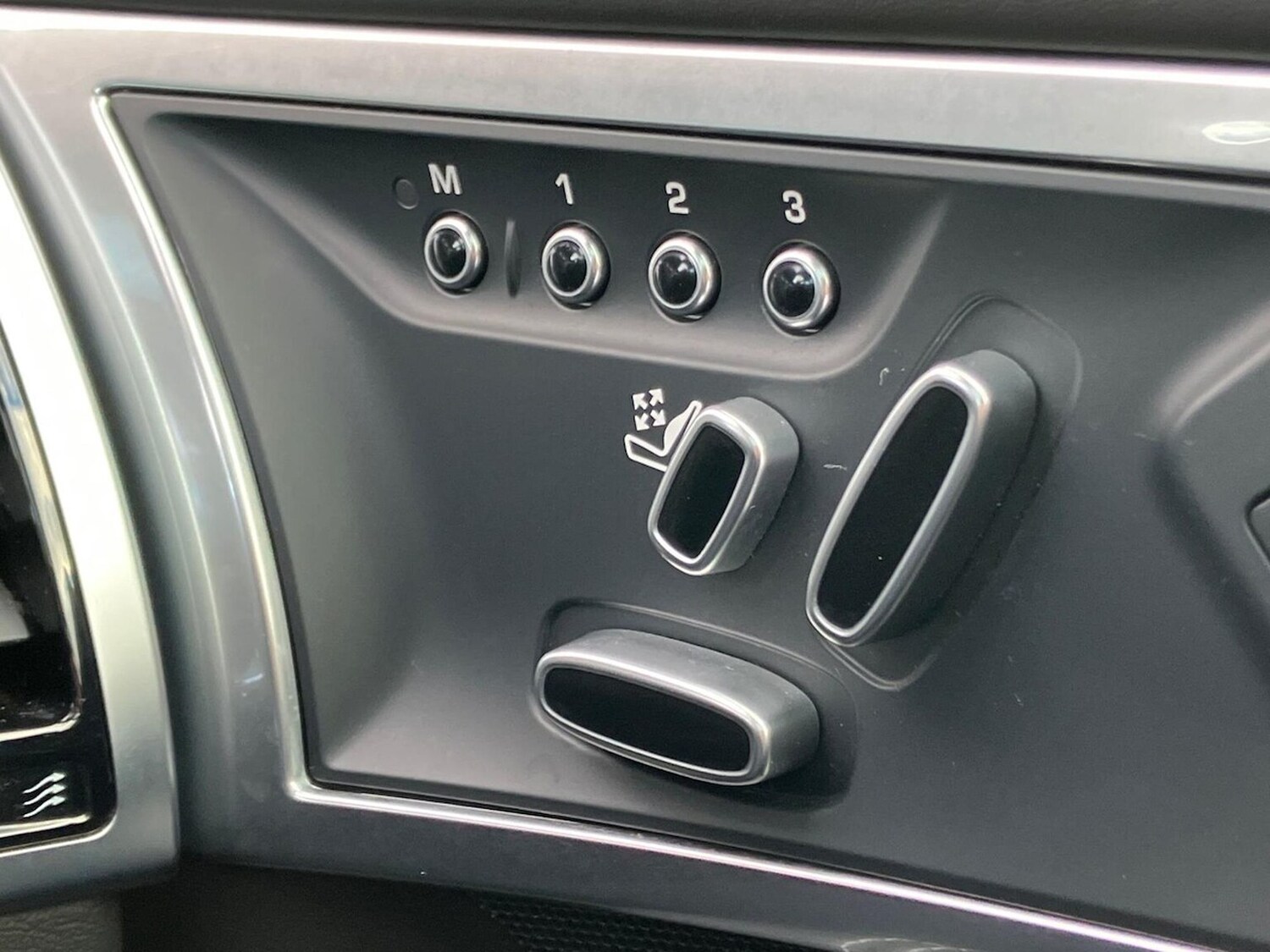 Used Jaguar F-Type 2022 for sale - 76637783: Photo 29