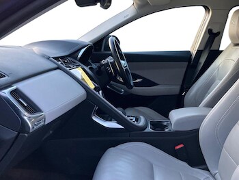 Used Jaguar E-Pace 2021 for sale - 77487552: Photo