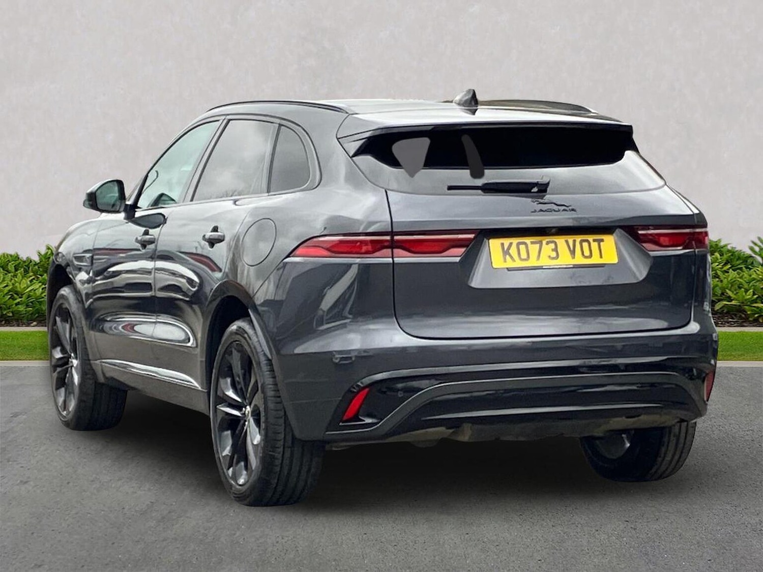Used Jaguar F-Pace 2024 for sale - 78064455: Photo 2