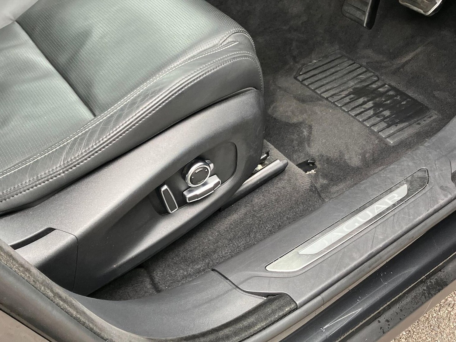 Used Jaguar F-Pace 2024 for sale - 78064455: Photo 23