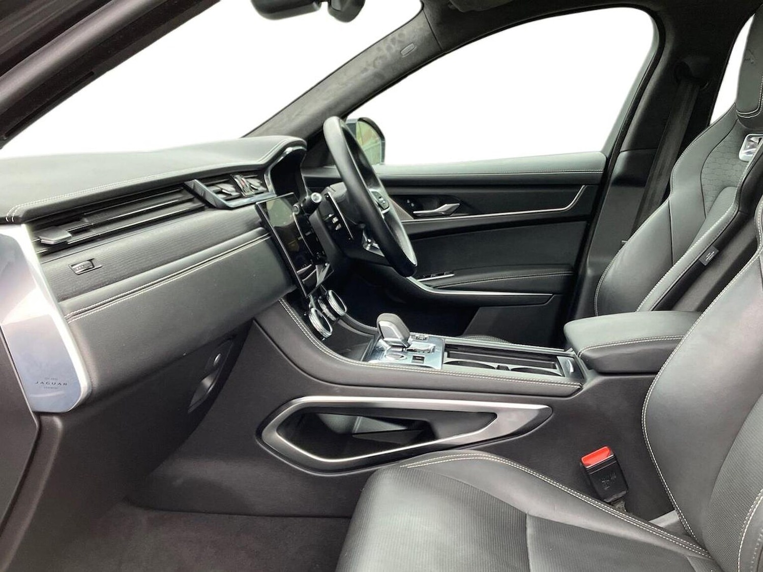 Used Jaguar F-Pace 2024 for sale - 78064455: Photo 3