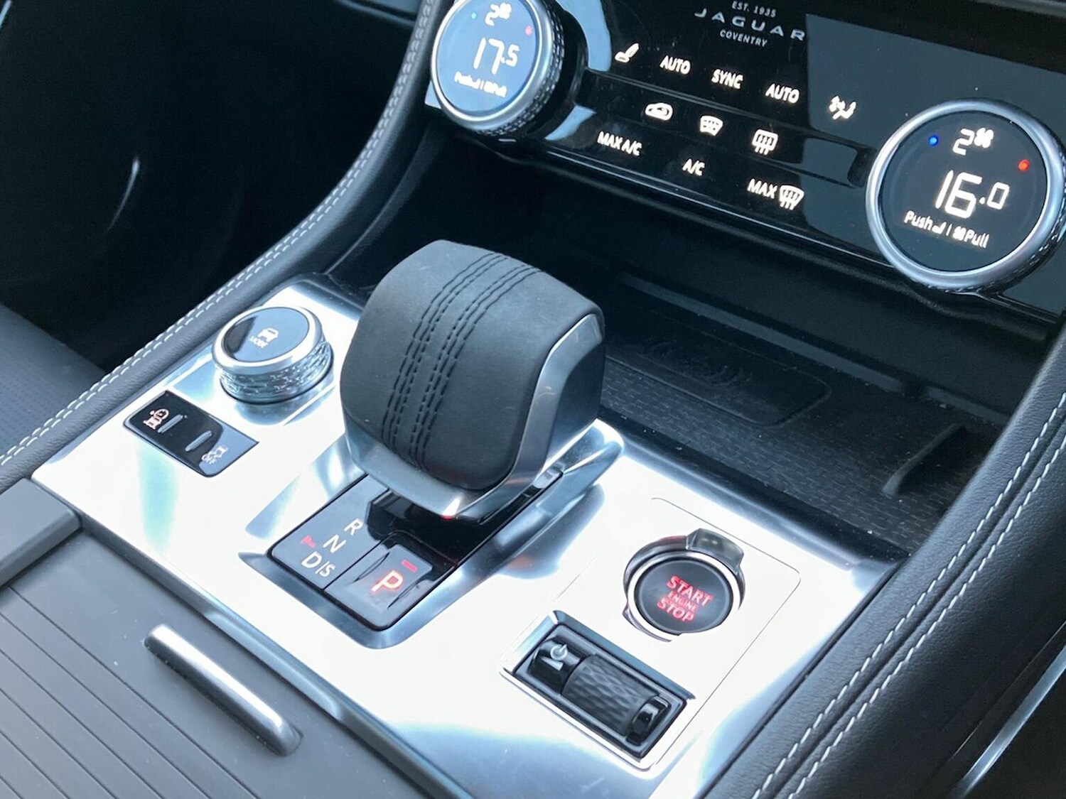 Used Jaguar F-Pace 2024 for sale - 76655869: Photo 13